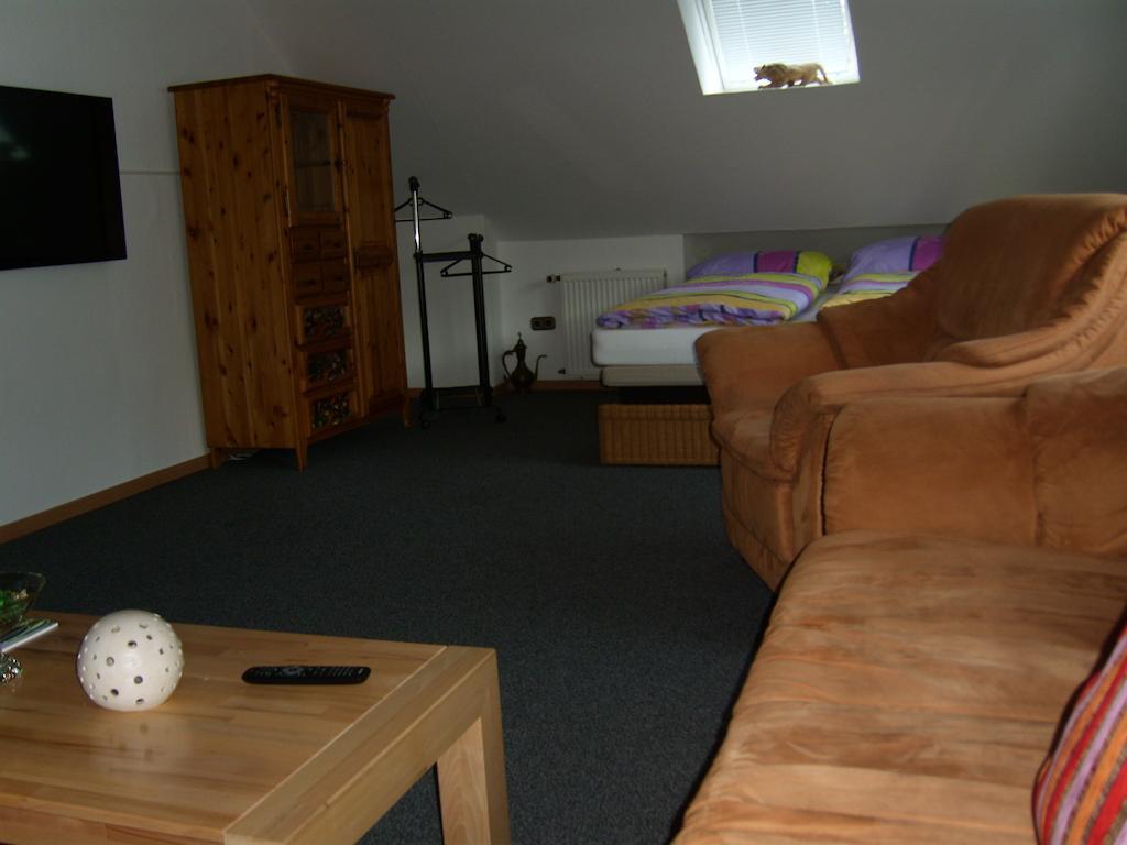 Ferienwohnung Leichlingen Kamer foto